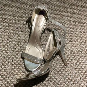 Size 8 1/2 Bandolino heels